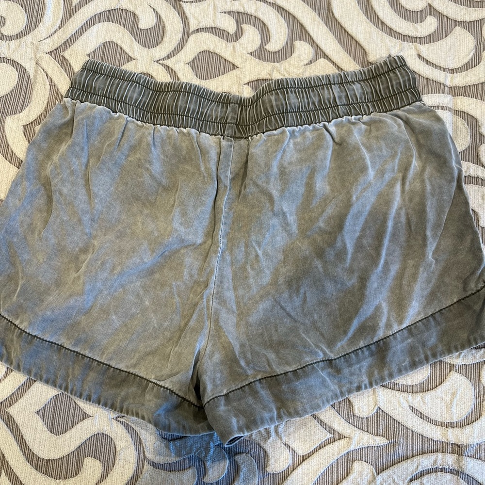 Express Green Drawstring Shorts Size Xs - image 2